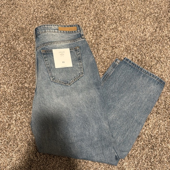 CELLO Straight Jeans - Picture 5 of 5